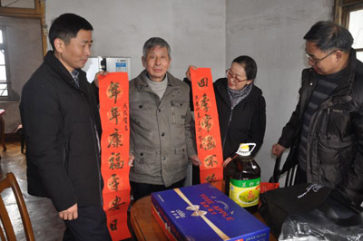 2018年2月7日水农支部慰问失独xin.jpg